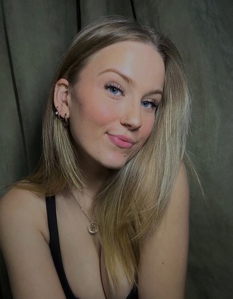 Madisun Sullivan 高品質のポルノスター 写真