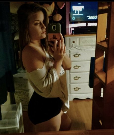 Tnbaecker セックスモデル 写真