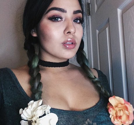 Esmeralda Quintero 素敵なスター 写真