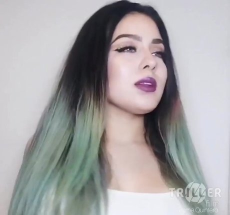 Esmeralda Quintero エロティックなスター ギャラリー