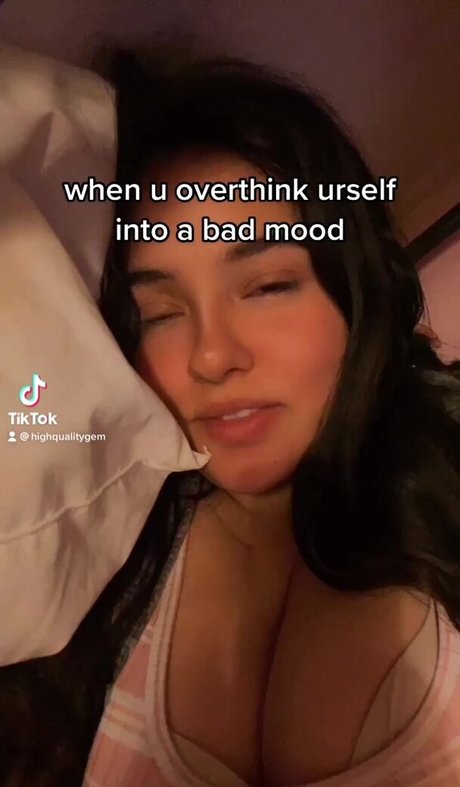 Esmeralda Quintero 素敵なポルノスター 写真