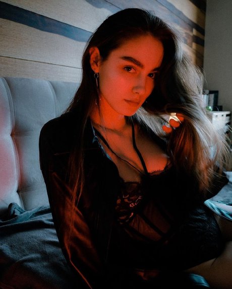 Diana Elias エロティック女優 画像