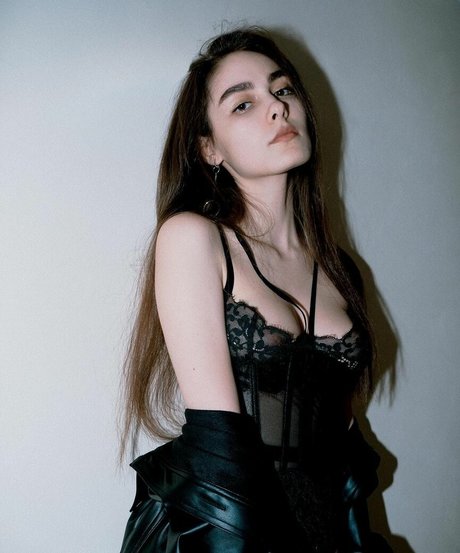 Diana Elias アダルトモデル 画像