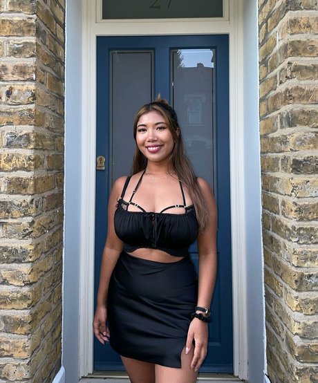 Sml Prsn ポルノスター アダルト 画像