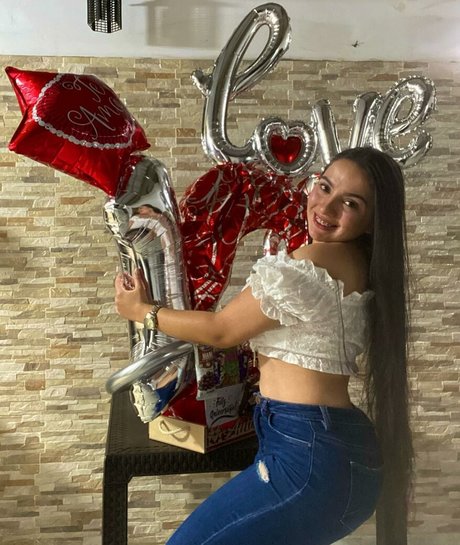 ナイロン足 OnlyFans 無料ポルノ 画像