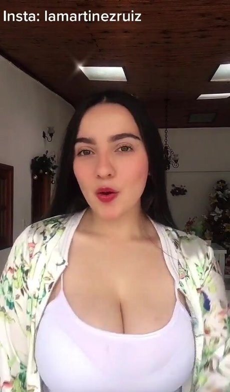 若い熟女OnlyFans ポルノ 写真