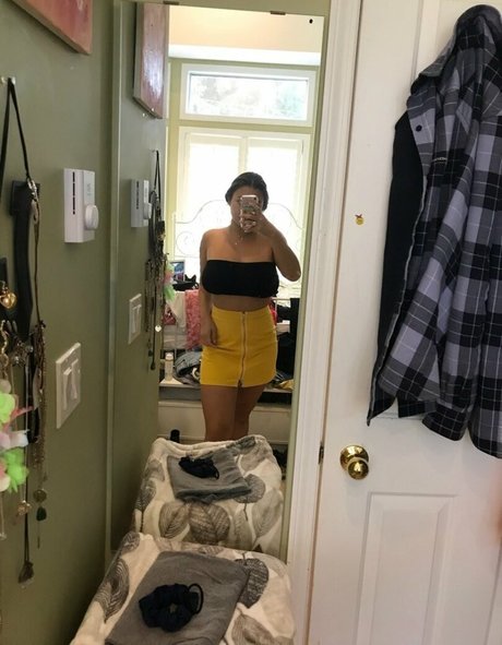 姉妹のOnlyFans ポルノ 写真