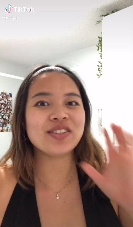 美しいロシアのOnlyFans セクシーxxx 写真