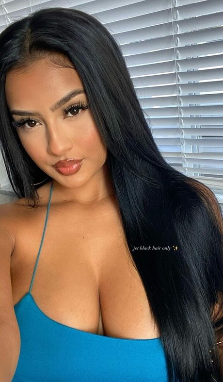 Lucero Crystal 高品質スター アーカイブ