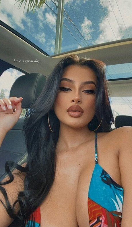 Lucero Crystal 素敵なポルノスター 画像