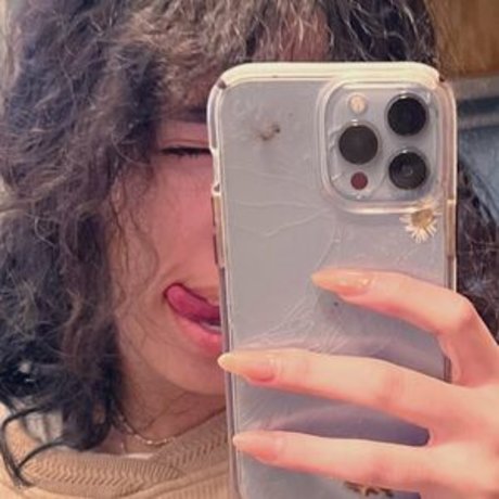 Elliemine セクシーモデル 画像