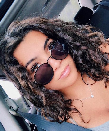 Kylie Manue アダルトモデル 画像