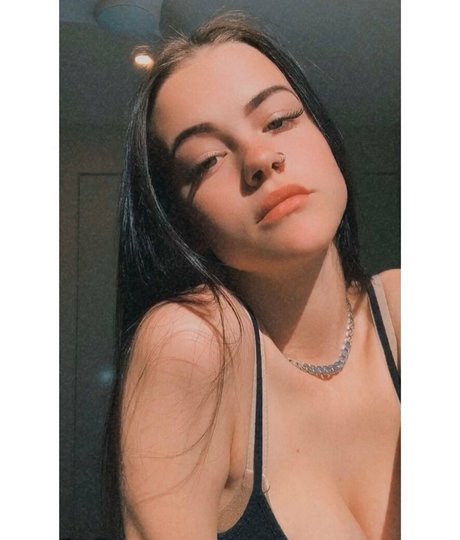 Grace Laura ポルノスター アダルト 画像