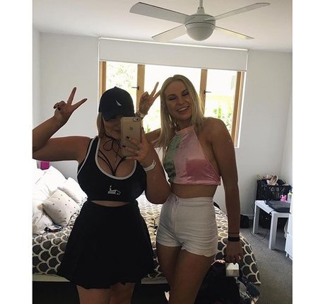 Tayla Cooper ポルノスター HD アーカイブ