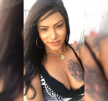 Karol Salles 完璧なモデル 画像