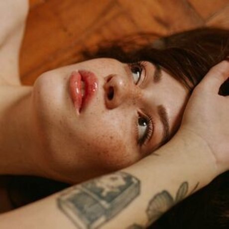 Esther Argolo 完璧な女優 写真