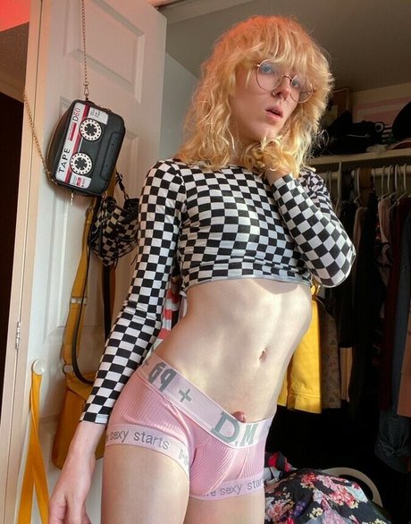 Molly Doll profile image