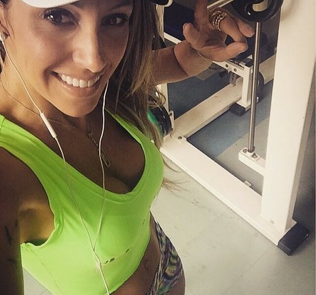 Roberta Carbonari Muzy ポルノ女優 写真