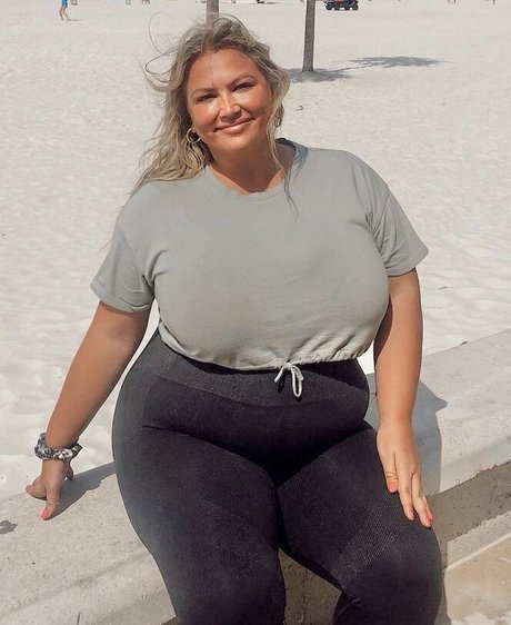 興奮した熟女OnlyFans ヌード アーカイブ