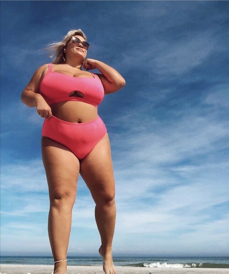 Hayden Buchko モデル 写真