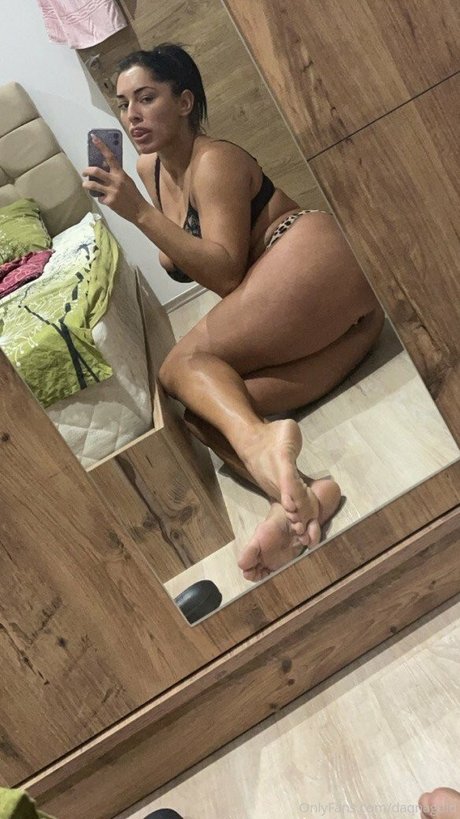 Daqnagold 美しい女優 写真