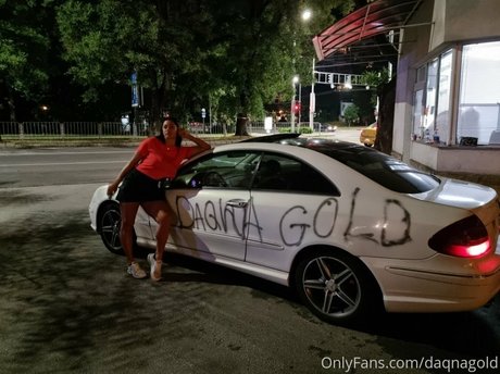 Daqnagold ポルノモデル ギャラリー