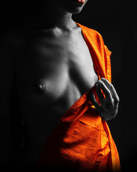 小さいチンポOnlyFans アートヌード 写真