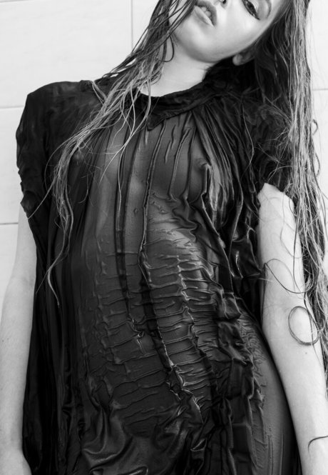 Wiktoria Salajczyk 裸モデル 写真