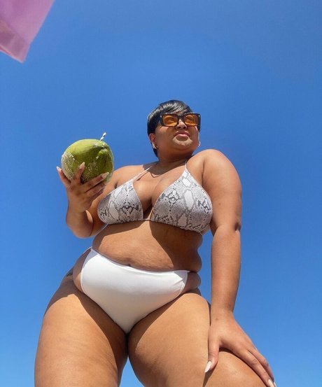 Rizia Cerqueira 限定スター 画像