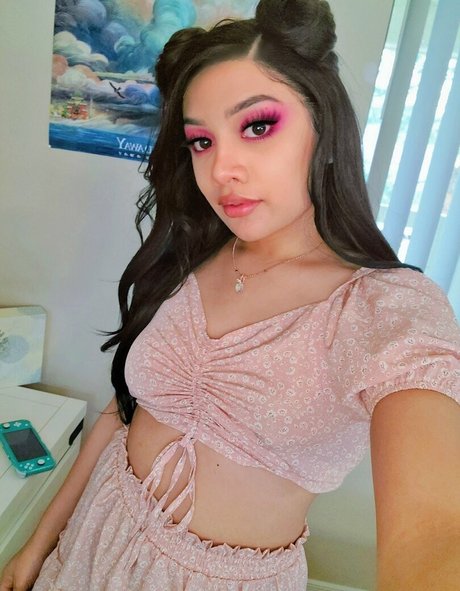 Mina Sin セクシーなスター 写真