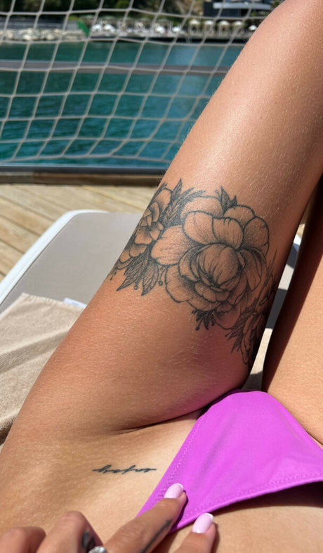 小柄なBBC OnlyFans アダルト 画像