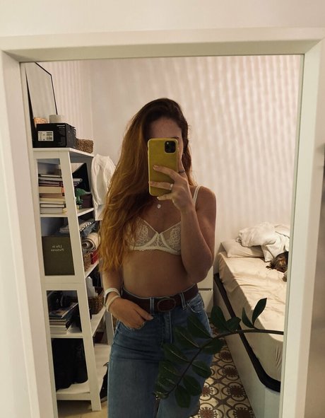 Maria Gabrielita ヌードモデル ギャラリー