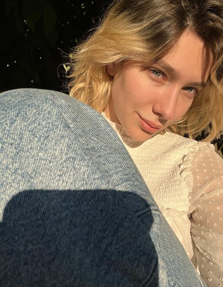 アヘ顔 OnlyFans 美しい裸 写真