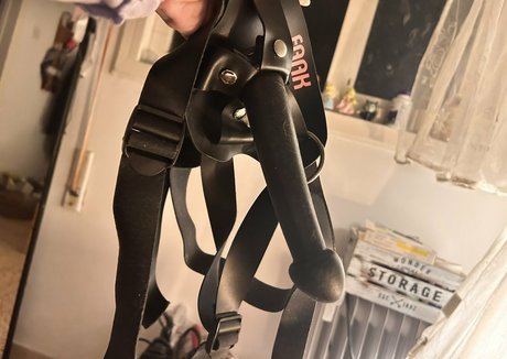 Queen Red 美しいポルノスター 写真