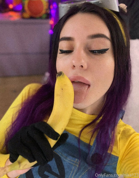 Nika123 top profile image