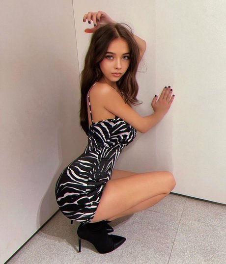 bambi lexy ヌードのポルノスター 写真