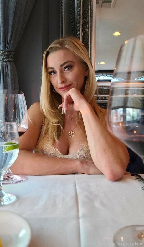 コスプレチューブ OnlyFans 美しいヌード 画像