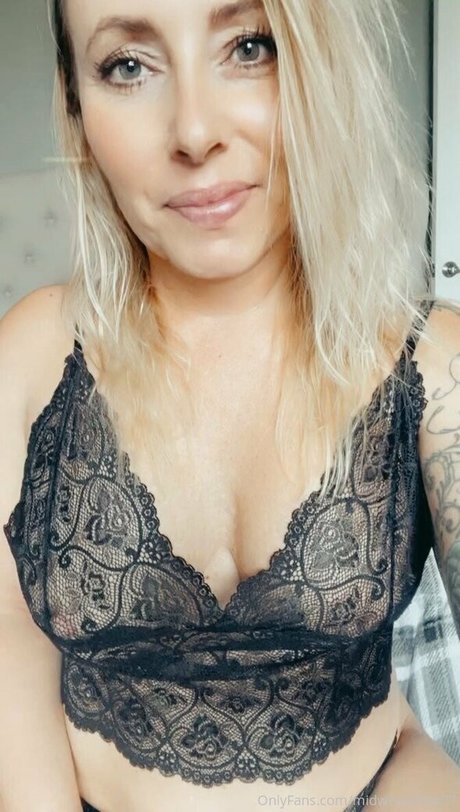 Midwest Mom かわいいポルノスター 画像