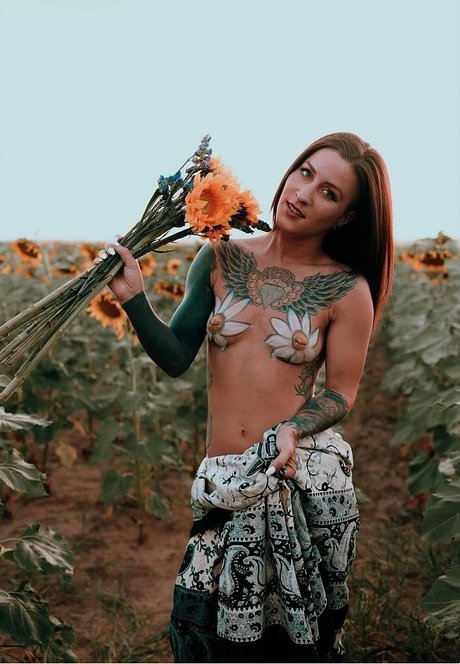 Cassie Robb BKFC 高品質女優 画像