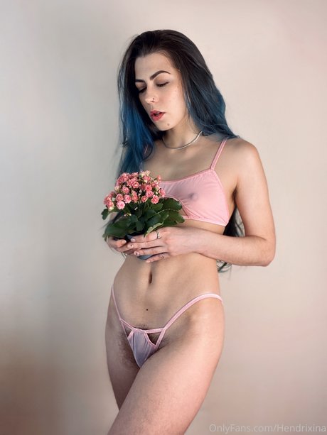 おばあちゃんの巨乳OnlyFans ポルノ 写真