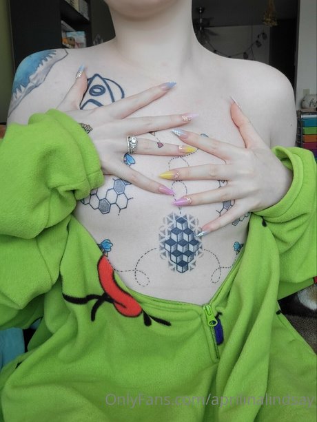 毛深いBBW OnlyFans 無料ヌード 写真