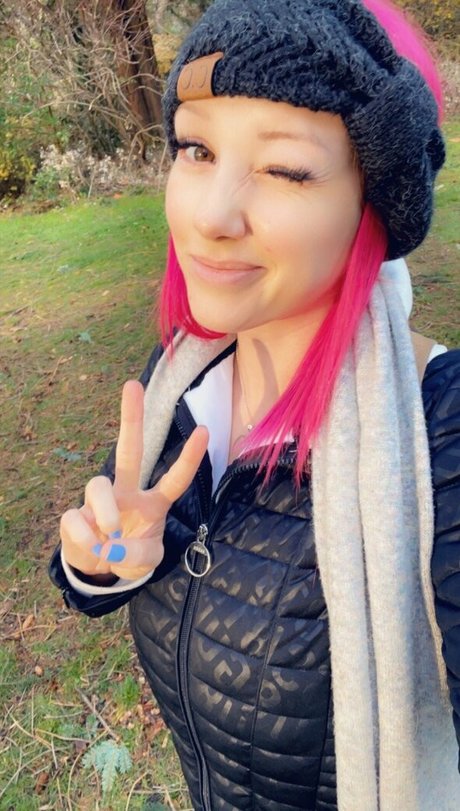 黒髪の熟女OnlyFans ヌード 写真