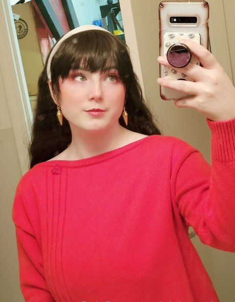 興奮した熟女OnlyFans セクシー裸 写真