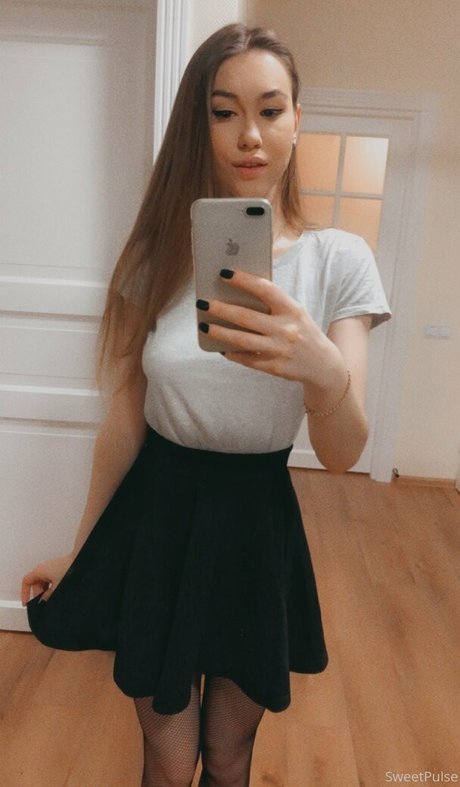 アマチュアアジア人OnlyFans アートヌード 画像