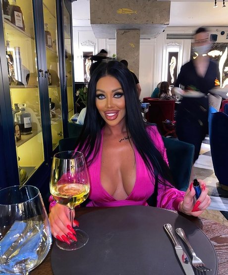 アマチュア潮吹きOnlyFans 美しいヌード 写真