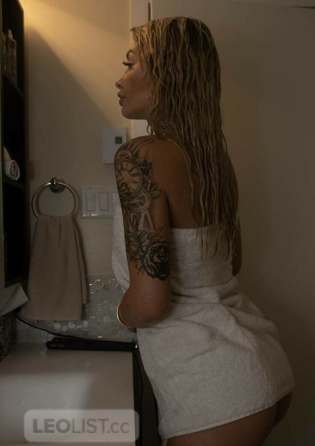 Elodie Baillargeon Roy セックス女優 写真