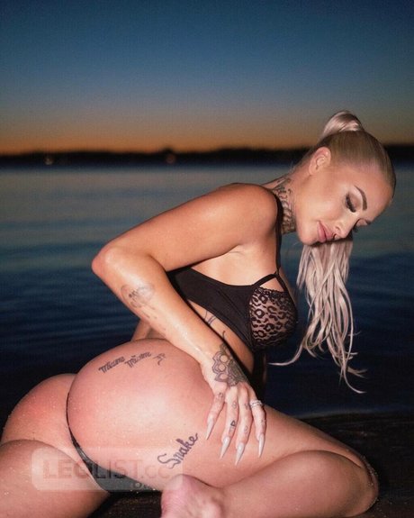 Elodie Baillargeon Roy アダルト女優 画像