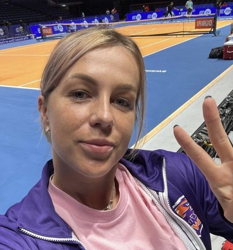 Anastasia Pavlyuchenkova 限定モデル 写真