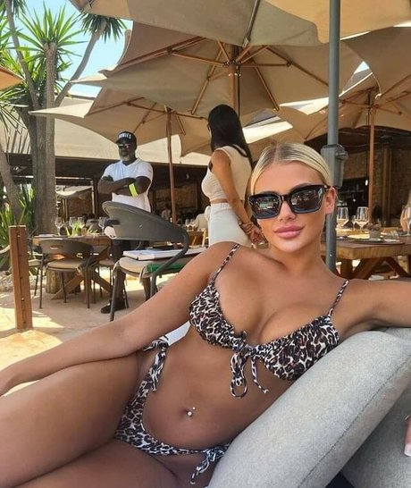 Emma Lonsdale ポルノ女優 写真