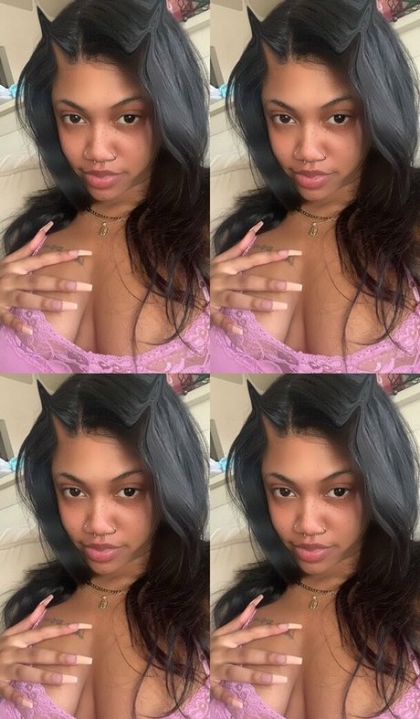 ぽっちゃりエモOnlyFans セクシーヌード 写真